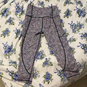 Victoria Secret Stylish Leopard Print Leggings